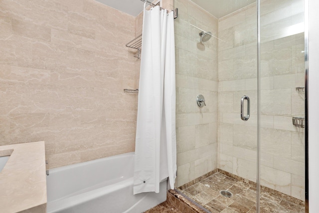 bathroom featuring shower / tub combo with curtain