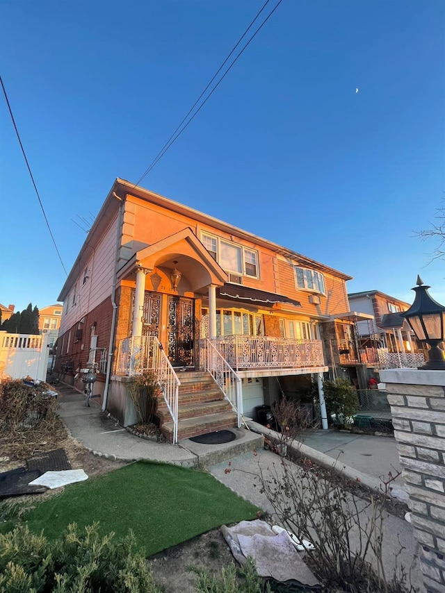 view of front of property with covered porch