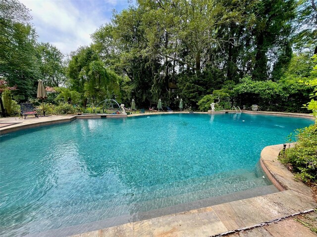 6 Hidden Pond, Muttontown, NY 11545 - view of swimming pool