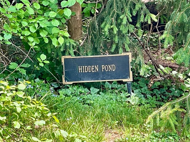 6 Hidden Pond, Muttontown, NY 11545 - view of community / neighborhood sign