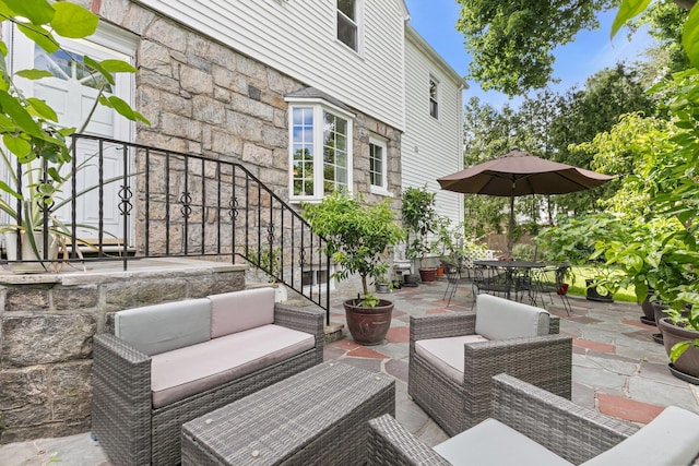 view of patio with an outdoor hangout area