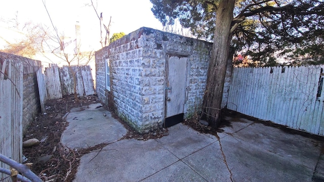 view of outbuilding