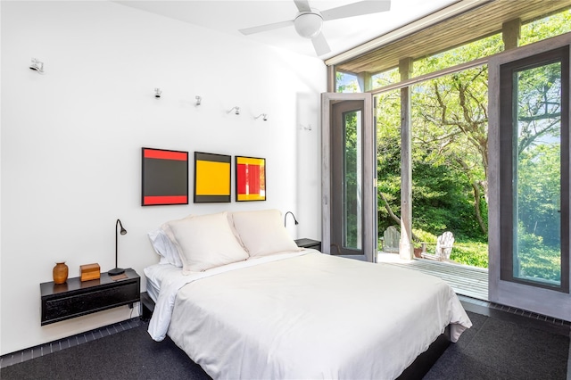 bedroom with ceiling fan