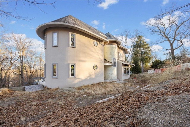 view of home's exterior