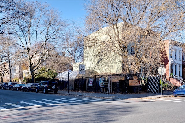 Listing photo 2 for 358 Stuyvesant Ave, Brooklyn NY 11233