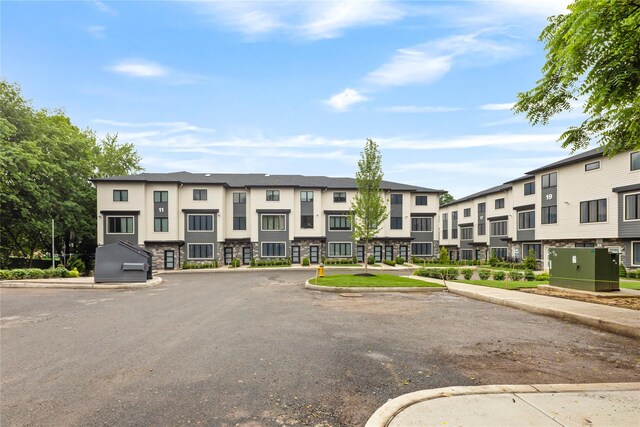 17 Lazer Ct Unit 202, Spring Valley, NY 10977