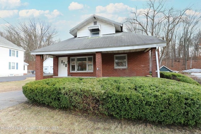 view of front of home featuring a porch