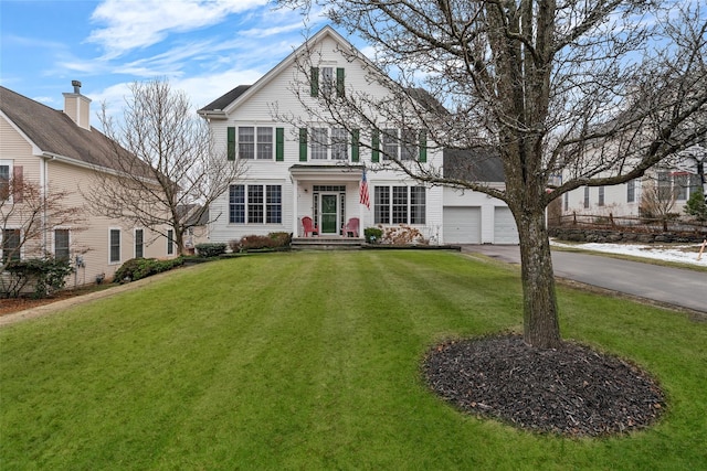 view of front of house with a front lawn