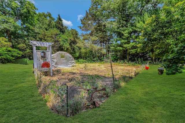 exterior space featuring a lawn