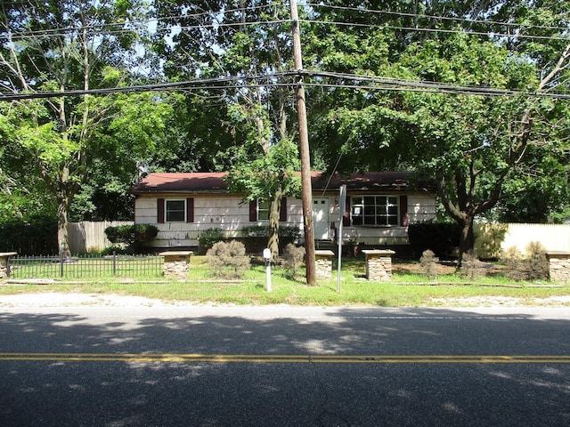 view of front facade