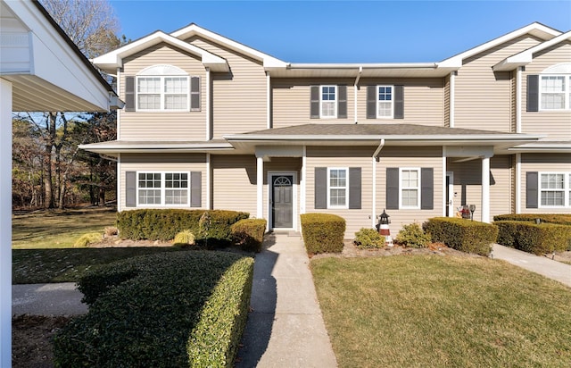 view of front of house with a front yard