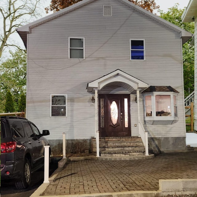 view of front facade