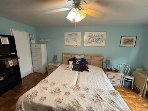 bedroom featuring a ceiling fan