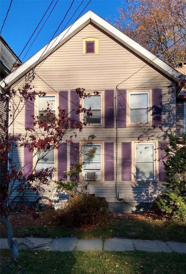 view of home's exterior