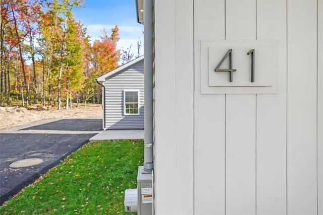 view of property exterior