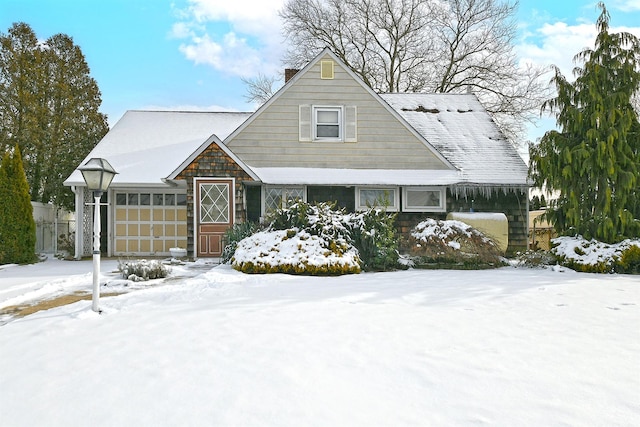 view of front facade with a garage