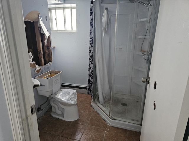 bathroom featuring a shower with curtain, toilet, and baseboard heating