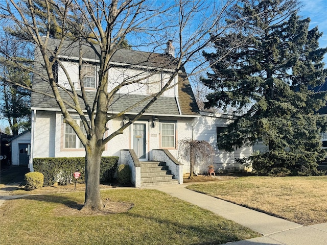 view of front of house featuring a front yard