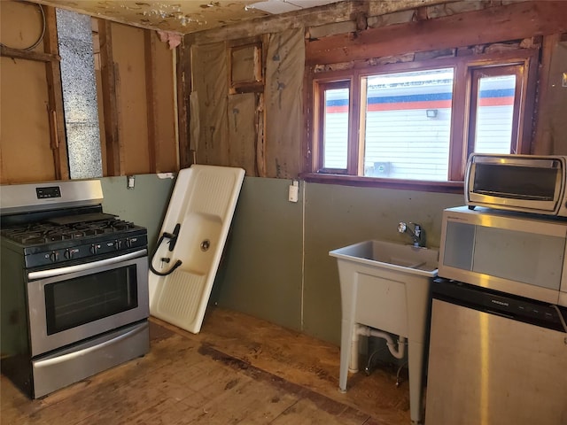 kitchen featuring appliances with stainless steel finishes