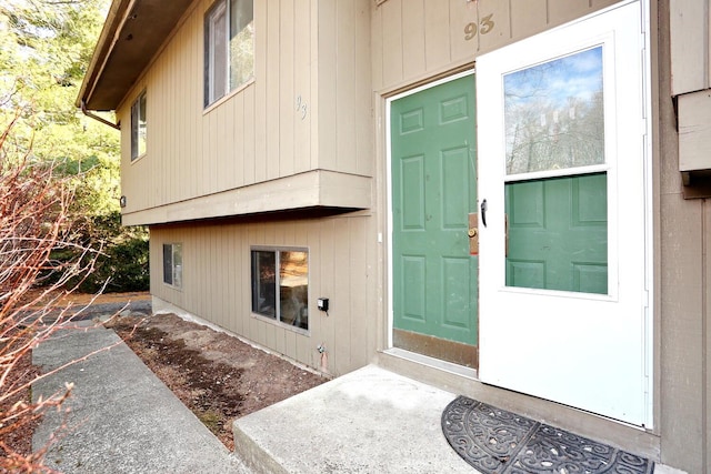 view of property entrance