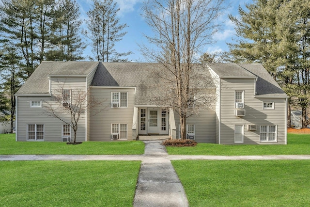 view of front of property with a front yard