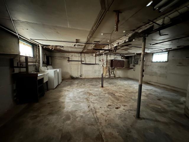 basement with washer and dryer