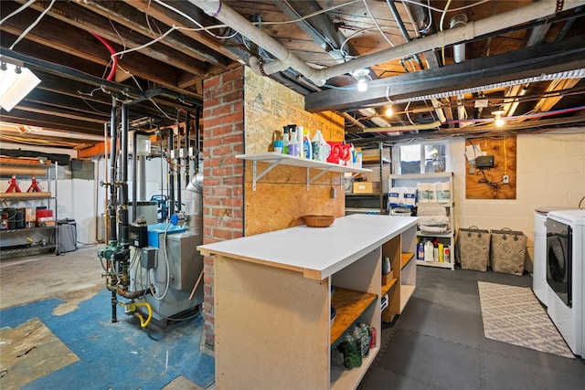 basement with washing machine and dryer