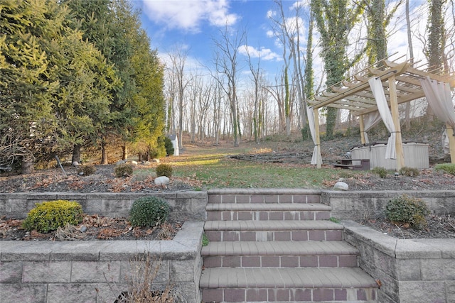 view of yard with a pergola