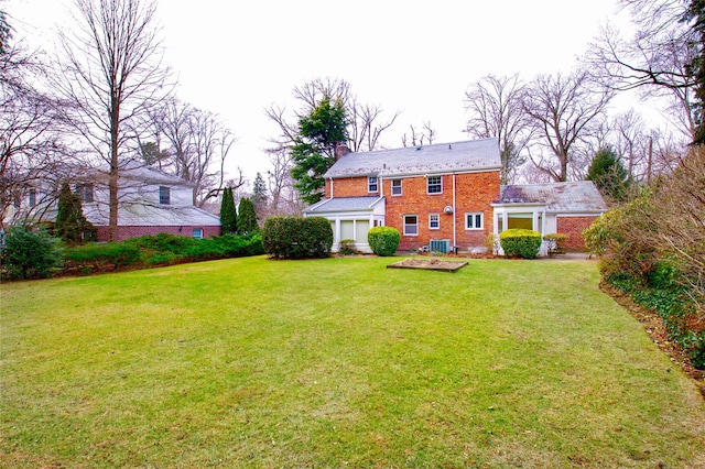 view of yard featuring central AC unit