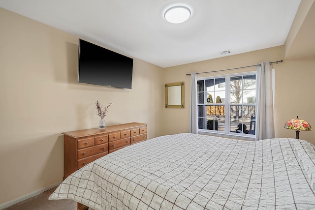 view of carpeted bedroom