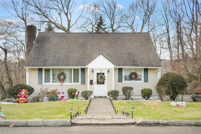 view of front of house with a front yard