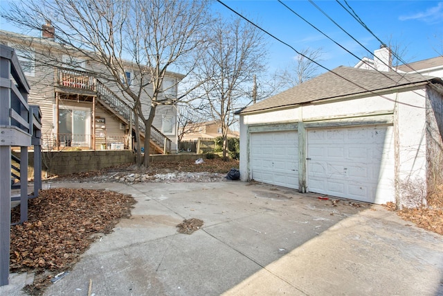 view of detached garage