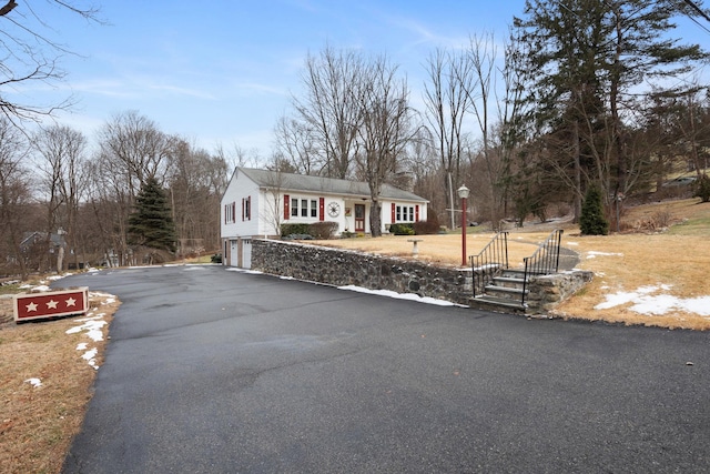 view of front facade with a garage