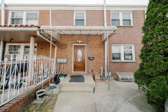 8614 Astoria Blvd, East Elmhurst NY, 11369, 5 bedrooms, 3 baths townhouse for sale