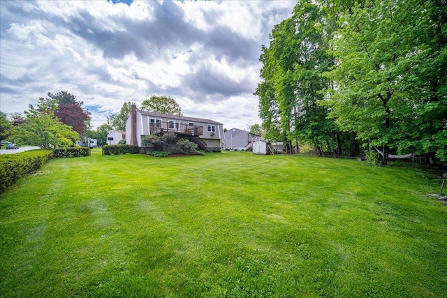 400 Philo St, New Windsor, NY 12553 - view of green lawn featuring stairs