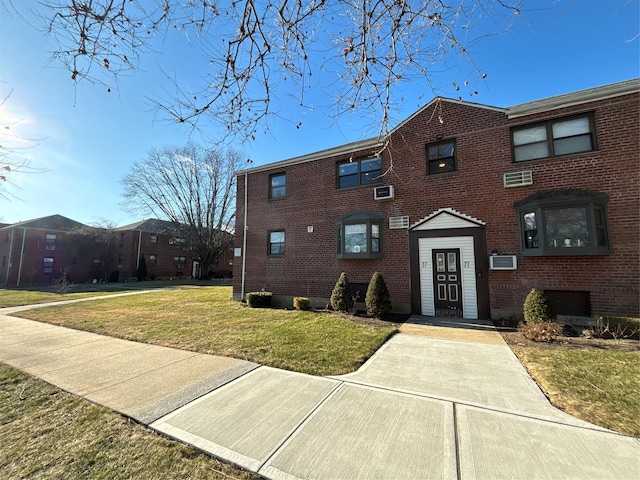 view of front of house with a front yard