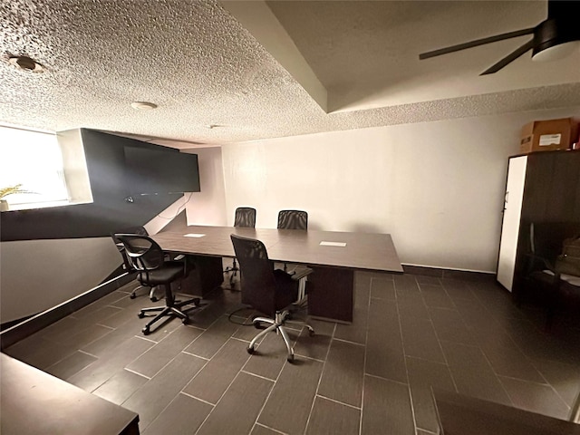 office with ceiling fan