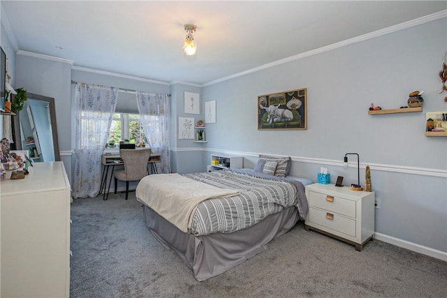 bedroom featuring crown molding and carpet