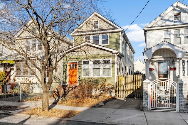 view of front of property