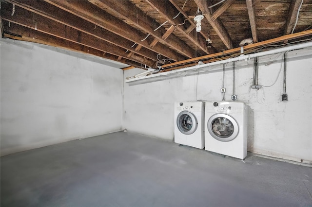 basement with washer and dryer