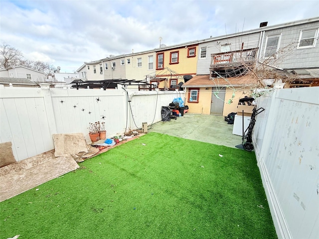 view of yard with a patio