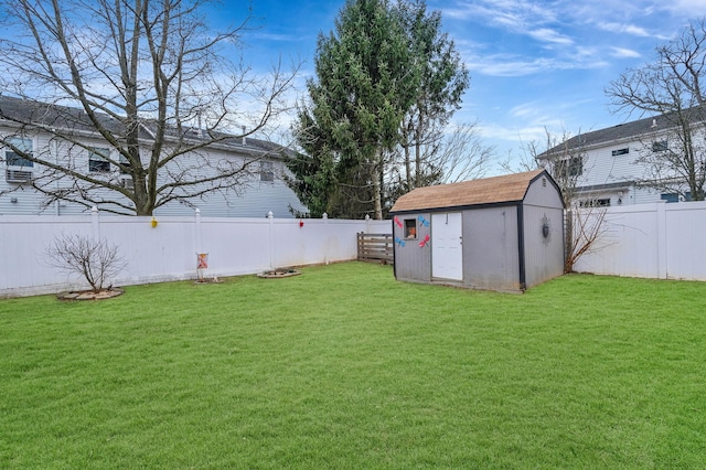 view of yard with a storage shed