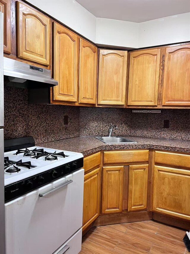 37-30 103rd St Unit D3, Corona, NY 11368 - photo 6