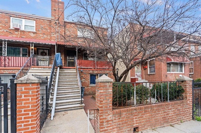 view of front facade featuring a porch