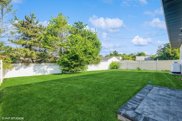 275 Division Ave, Levittown, NY 11756 - photo 32