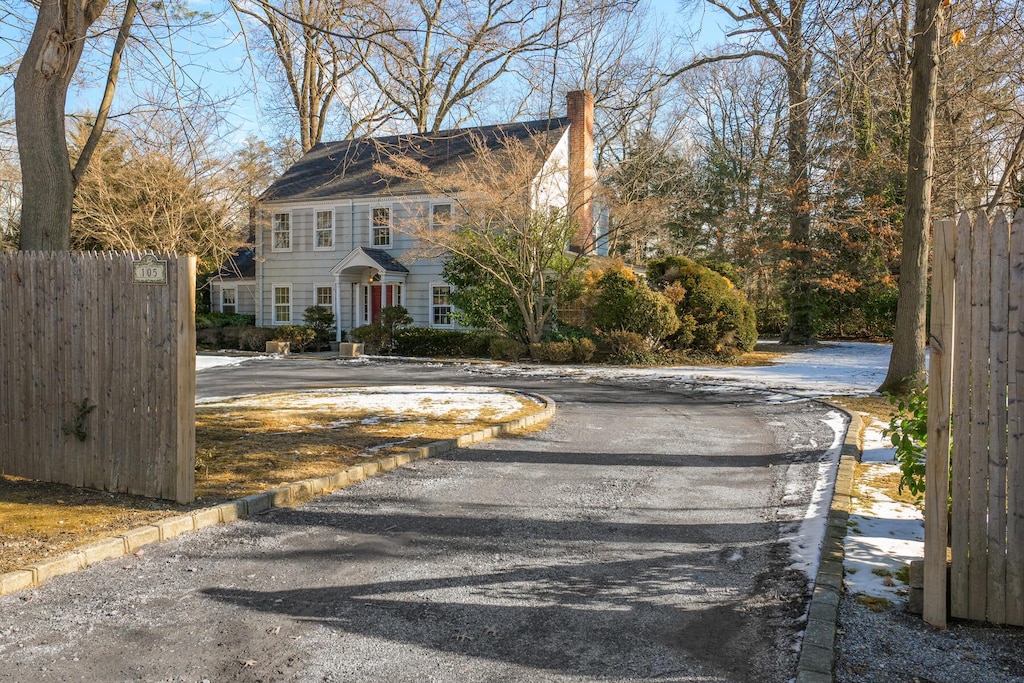 105 Walnut Rd, Glen Cove, NY 11542 - view of street