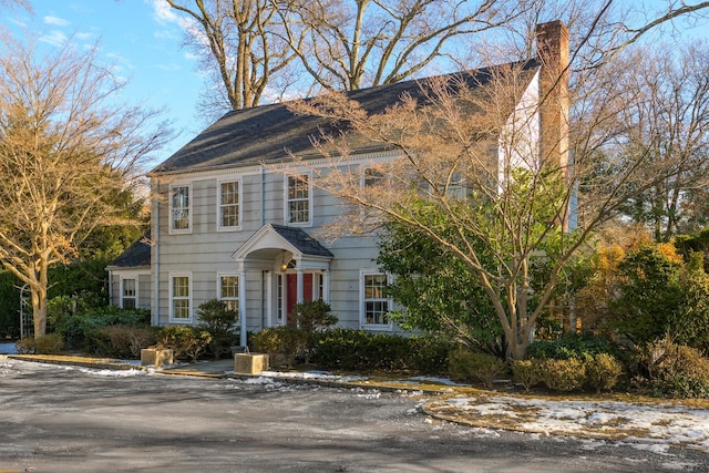 view of front of property