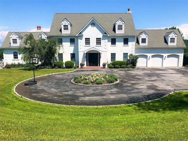 view of front of home with a front yard