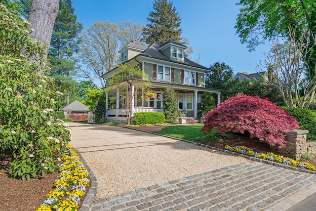 view of front of house featuring covered porch