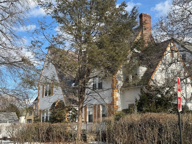 view of home's exterior